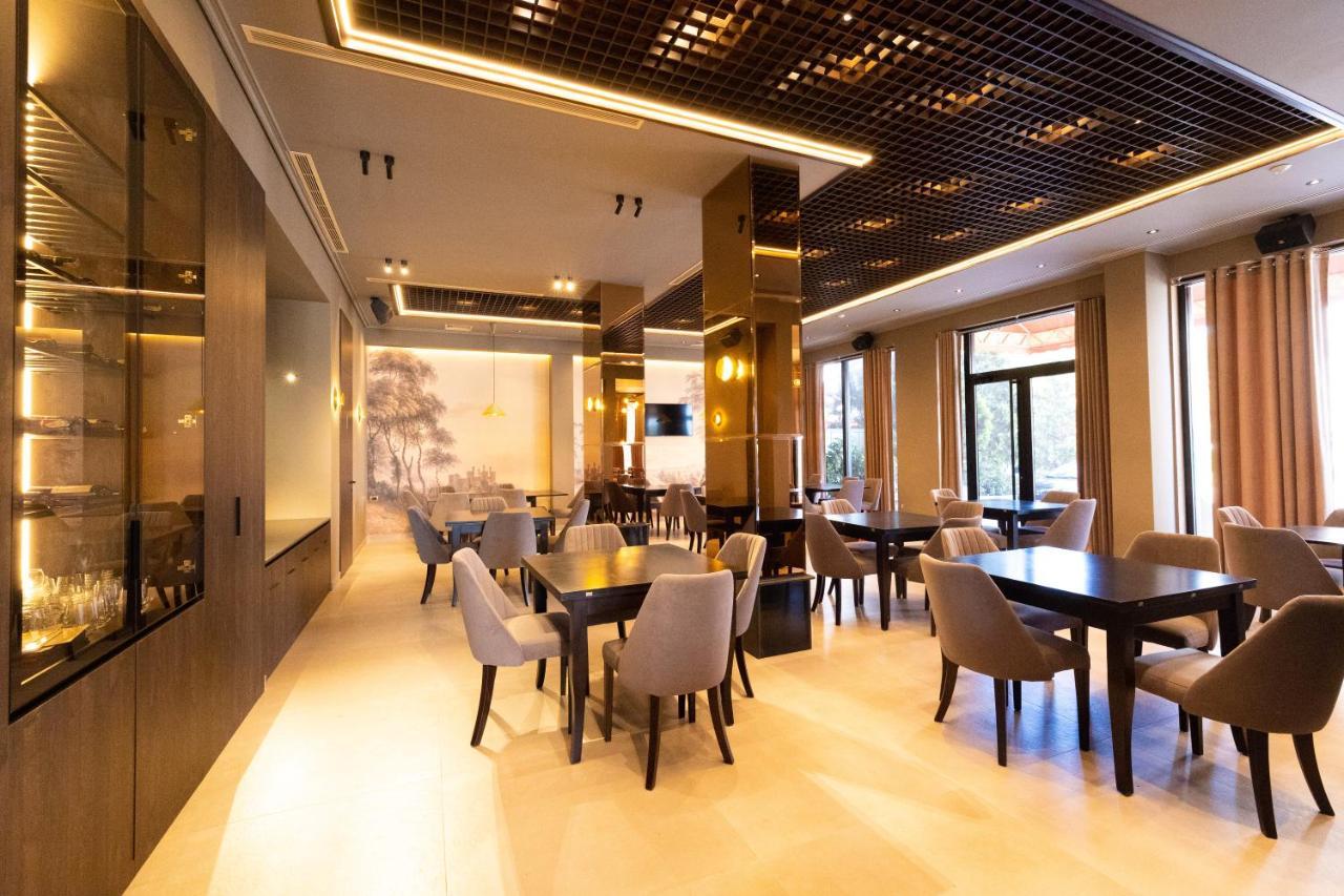 New Donantelo Hotel Vlorë 外观 照片