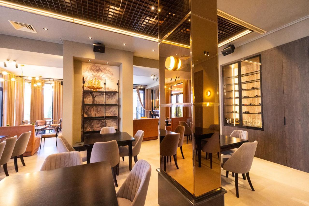 New Donantelo Hotel Vlorë 外观 照片