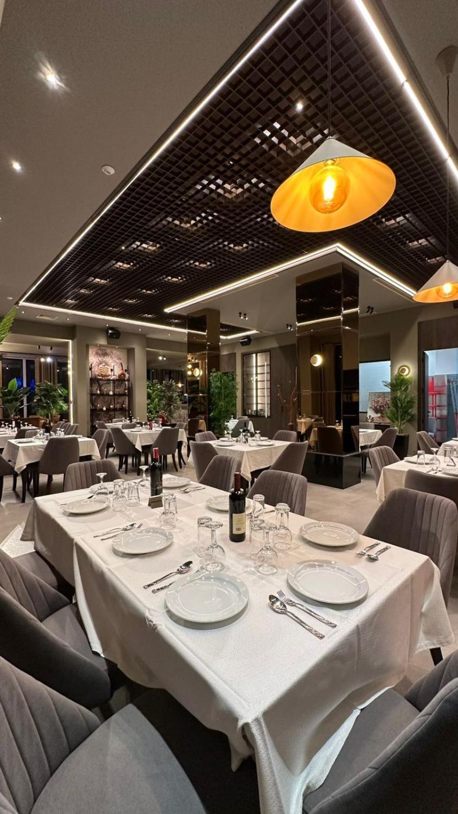 New Donantelo Hotel Vlorë 外观 照片