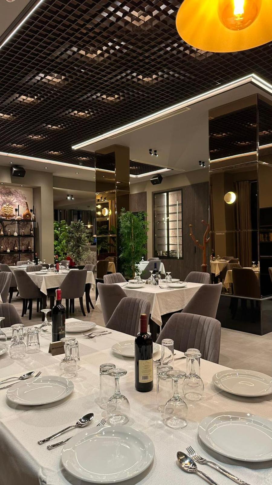 New Donantelo Hotel Vlorë 外观 照片